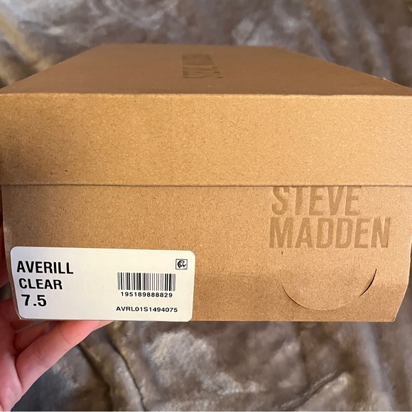 Steve Madden Clear Averill Sandal - Picture 5 of 5
